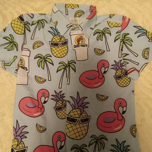 Buc-ee's Flamingo Pineapple button up shirt-Youth XS - Picture 1 of 3